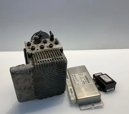 Mercedes-Benz E W211 ABS Pump A0054319712 0265250111 0054319712