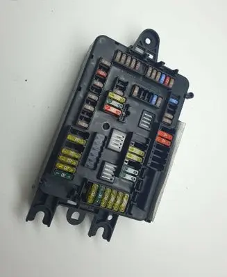 BMW 1 F20 F21 Fuse box set 19446000001 9337880