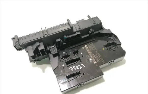 Mercedes-Benz E W212 Fuse box set 2129009522 2129015105 5DK011023-05