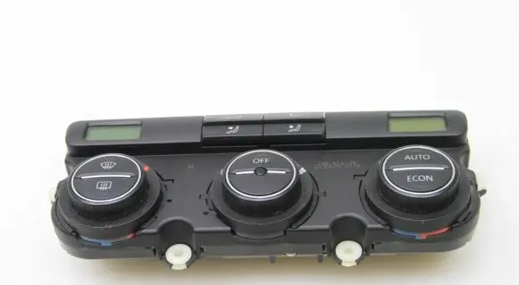 Volkswagen PASSAT B6 Air conditioner control unit module 74641430