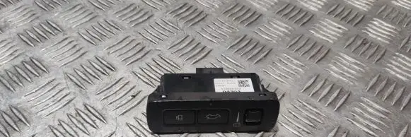 Tailgate opening switch