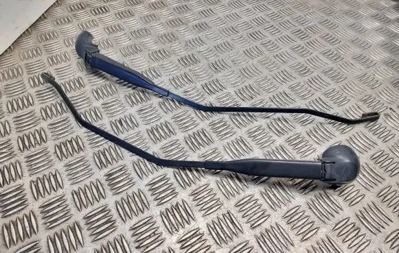 Smart ForTwo I Front wiper blade arm 0001395v004