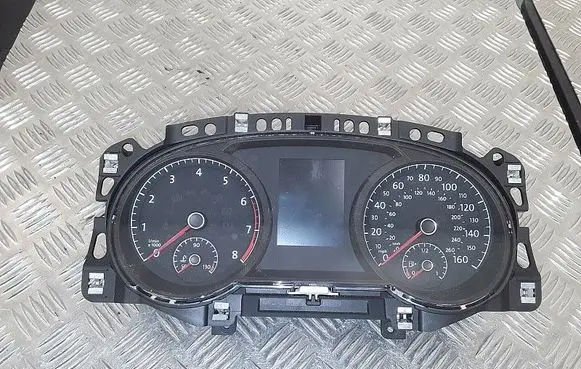 Speedometer (instrument cluster)