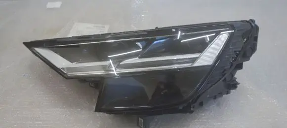 Audi Q8 Headlight/headlamp 4M8941773 10781190000