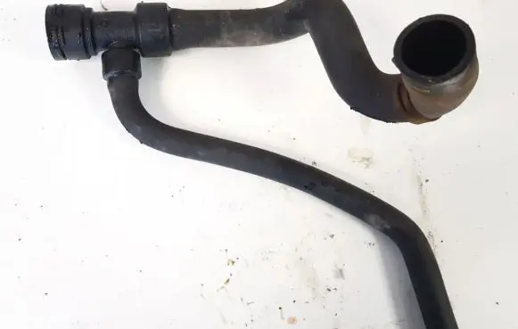 Audi A4 S4 B5 8D Engine coolant pipe/hose 600121055F