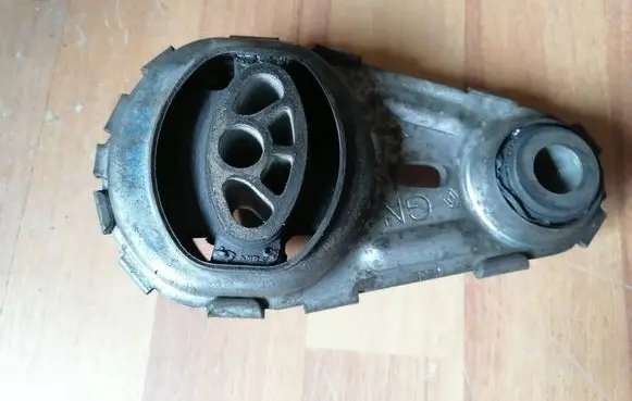 Renault Scenic III - Grand scenic III Engine mount bracket 112380006R
