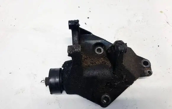 Renault Kangoo I Engine mounting bracket 7700871342