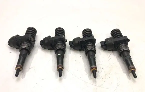 Skoda Superb B5 (3U) Fuel injectors set 0414720230