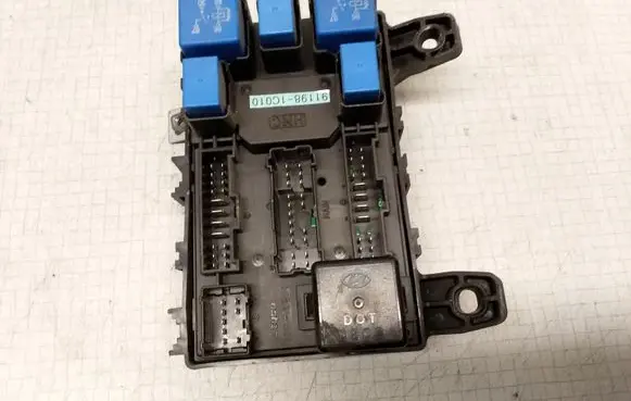 Hyundai Getz Fuse module 911981C010
