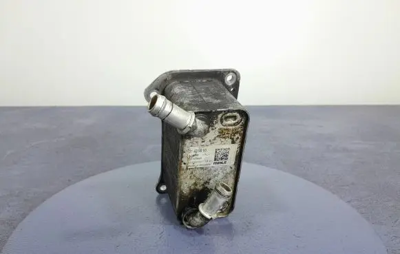 Volvo XC60 Engine oil radiator 31439995
