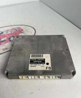 Toyota Corolla Verso AR10 Engine control unit/module 896610F100