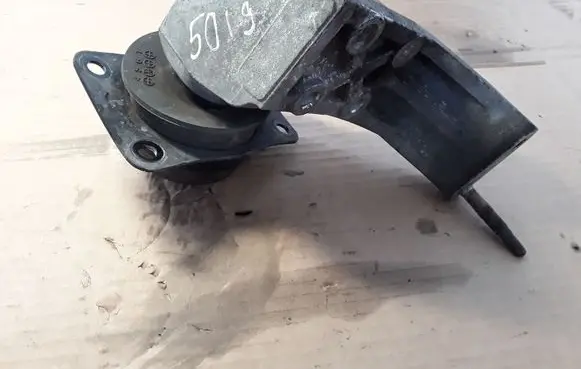 Suzuki SX4 Engine mount bracket NOCODE