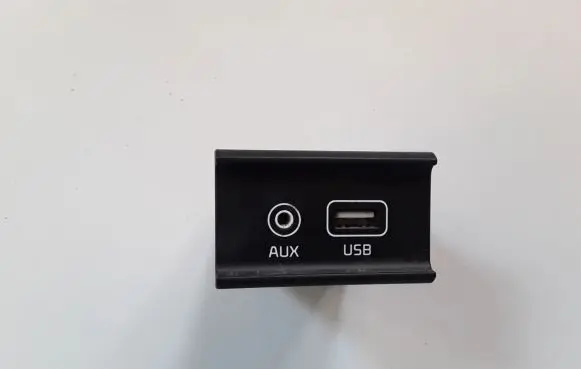 KIA Niro USB socket connector 96120G5100