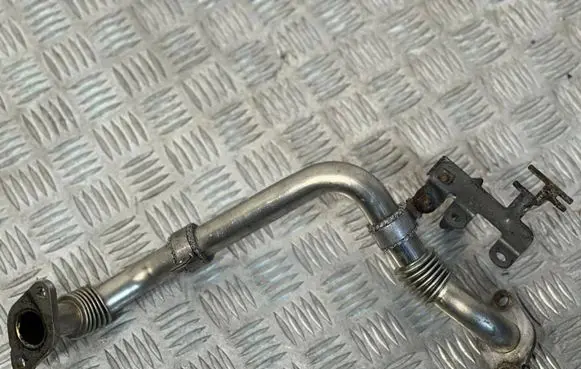 Volkswagen Crafter EGR valve line/pipe/hose 076131525D 141008A 076131564E