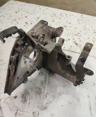 Fiat Sedici Fuel pump bracket 