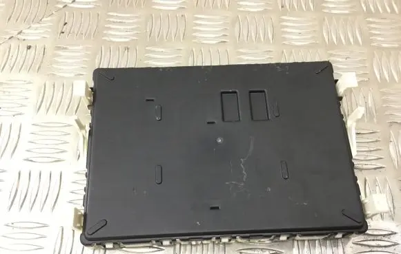 Mercedes-Benz E W238 SAM control unit A2389009500