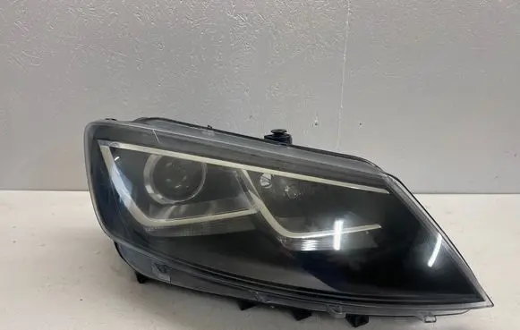 Seat Alhambra (Mk2) Headlight/headlamp 0301243282 7N5941752