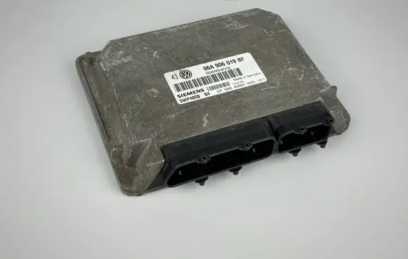 Volkswagen Golf IV Engine control unit/module 06A906019BF 5WP4858