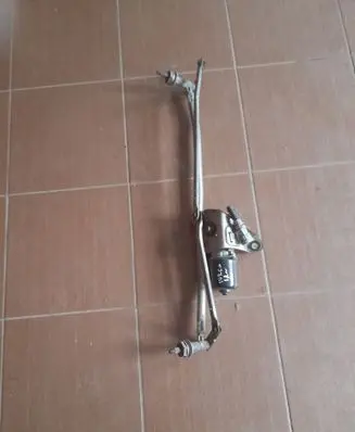 Iveco Daily 45 - 49.10 Front wiper linkage and motor