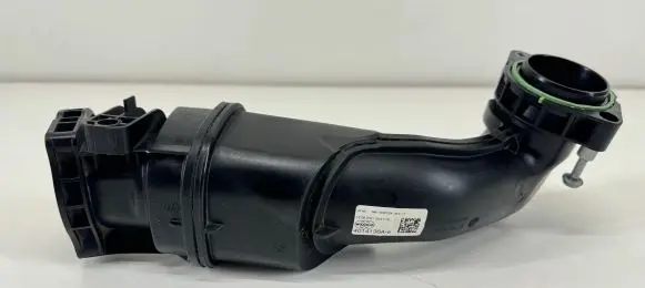 Porsche Cayenne (9Y0 9Y3) Intercooler hose/pipe 06M145673 06M145673DA