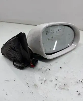 Volkswagen PASSAT B6 Front door electric wing mirror 3C0857934