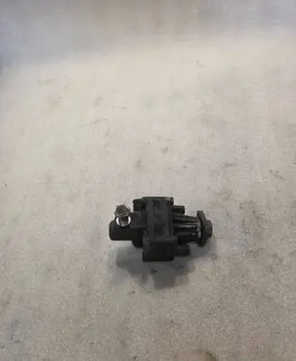 Audi A6 S6 C5 4B Power steering pump 4D0145155L