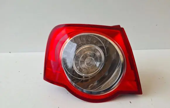 Volkswagen PASSAT B6 Rear/tail lights 3C5945095C