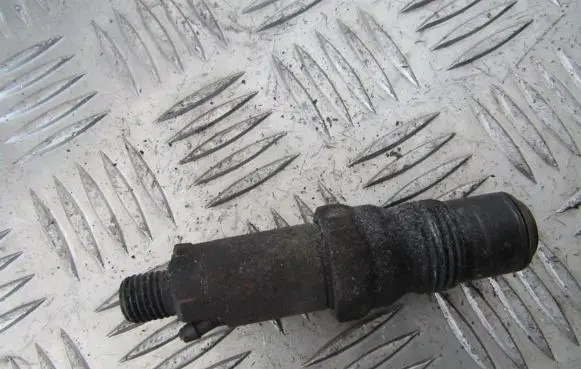 Opel Kadett E Fuel injector LCR6734501C