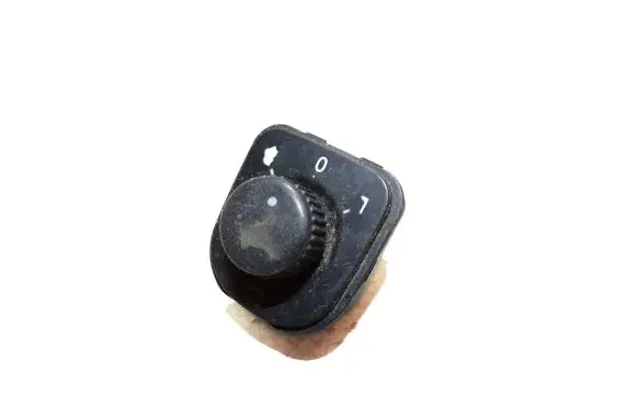 Volkswagen PASSAT B6 Wing mirror switch 1K0959565H