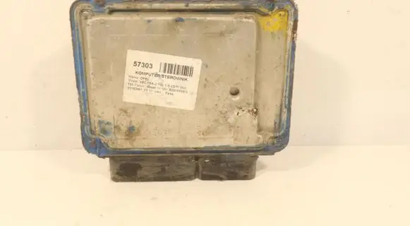 Opel Astra H Engine control unit/module ECU 0281011915
