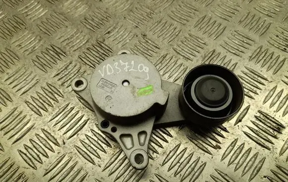 KIA Ceed Timing belt tensioner 2528104520
