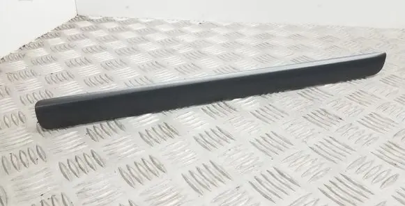 Dashboard glove box trim