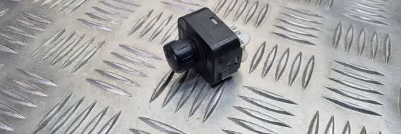 Audi A4 S4 B6 8E 8H Wing mirror switch 8E0959565A