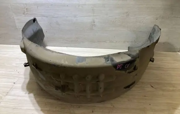 Rear arch fender liner splash guards