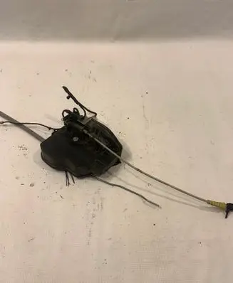 BMW 1 E81 E87 Front door lock A046998 7202146