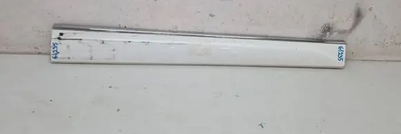 Audi Q5 SQ5 8R Front door trim (molding) 8R0853960