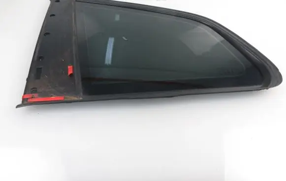 BMW X3 E83 Rear side window 
