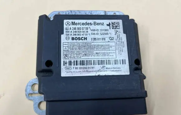 Mercedes-Benz B W246 W242 Airbag control unit/module A2469000709 A2469024701
