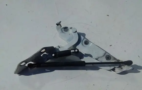Jaguar XF Tailgate/trunk/boot hinge