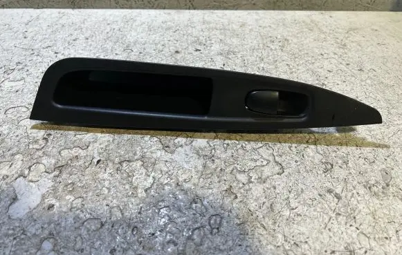 Nissan Qashqai Electric window control switch 829604EA0AX
