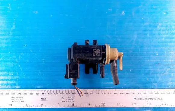 Volkswagen PASSAT B7 Turbo solenoid valve 1K0906627B CG3 4011464A