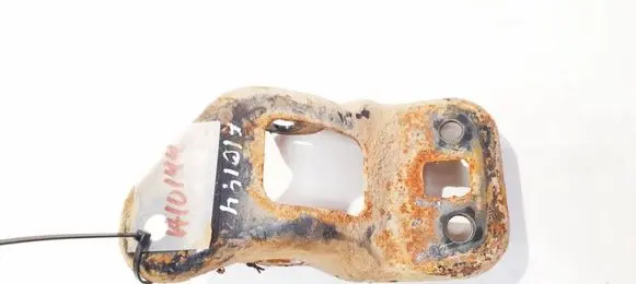 Suzuki Grand Vitara II Bracket in trunk/boot 