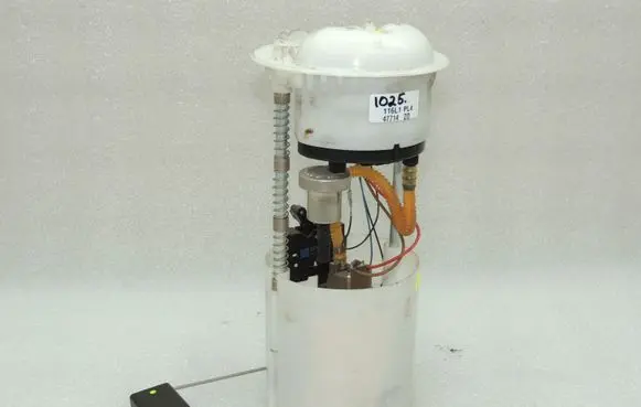 Suzuki SX4 In-tank fuel pump 1510079J00