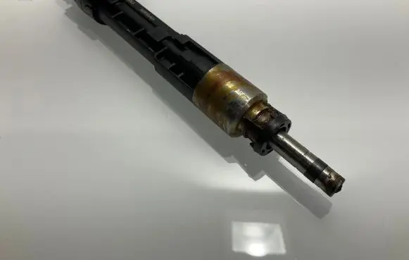 Fuel injector