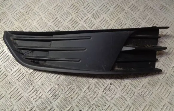 Skoda Fabia Mk3 (NJ) Front fog light trim/grill 6V0807367 3200201128 128036500100