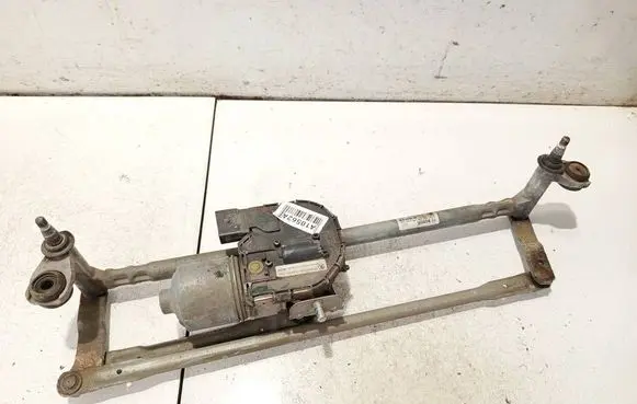 Front wiper linkage and motor