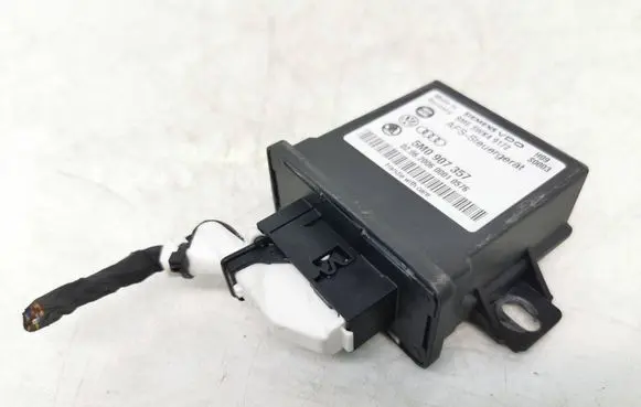 Volkswagen PASSAT B6 Light module LCM 5M0907357 5WK49172