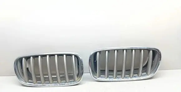 BMW X5 E70 Front bumper upper radiator grill 7171396 7171395 51137171395