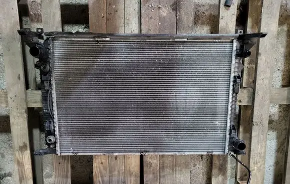 Audi A5 8T 8F Coolant radiator