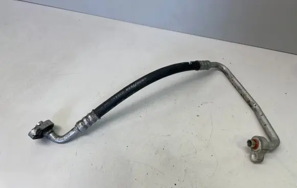 Ford C-MAX I Air conditioning (A/C) pipe/hose